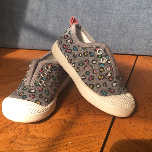 Cat and Jack size 6 leopard print sneakers - Picture 2 of 4